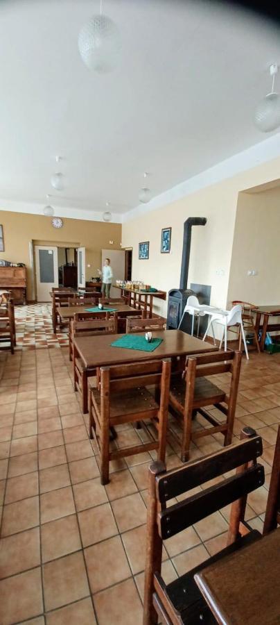 Penzion A Restaurace U Jezirka Hrimezdice Εξωτερικό φωτογραφία